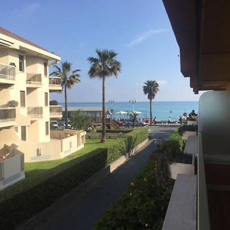 A Due Passi Dal Mare Vallecrosia Exterior photo