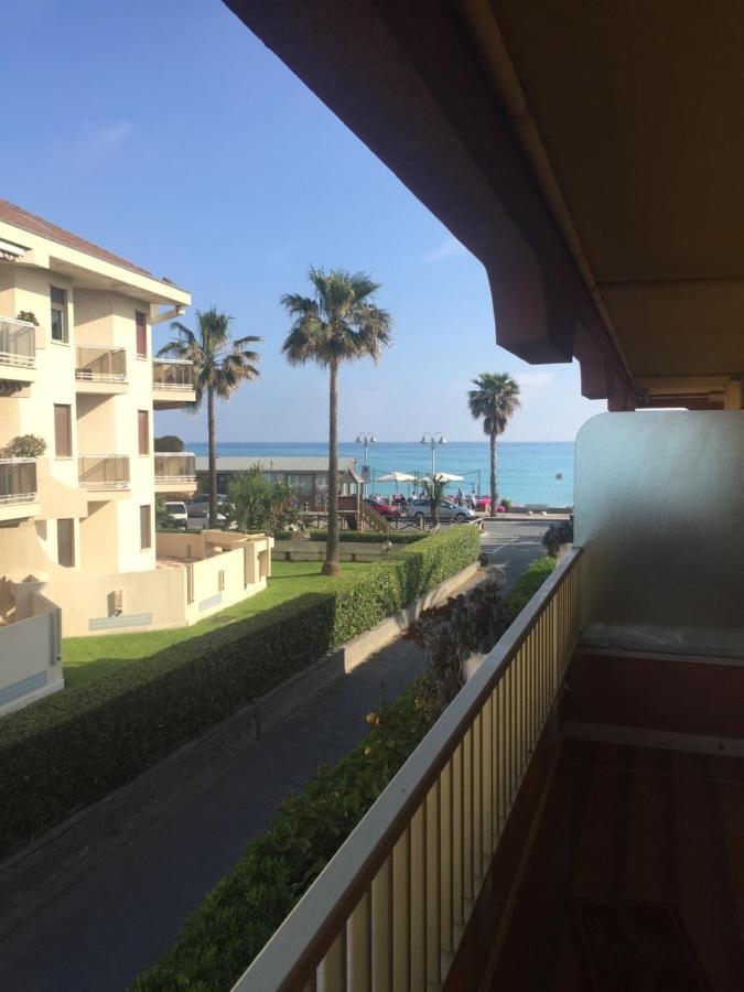 A Due Passi Dal Mare Vallecrosia Exterior photo